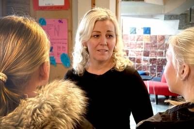 Krever uttelling for fem års utdanning: – Får ikke lønn for master