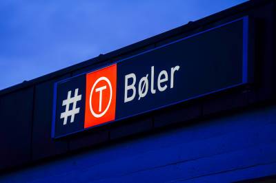 Mann pågrepet etter knivtrussel på T-banestasjon i Oslo