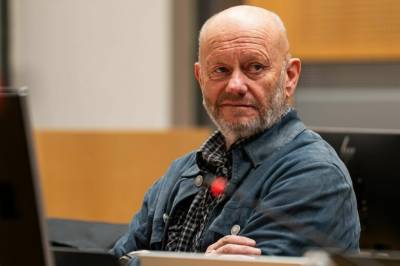 Innrømmer i retten: Har mottatt millionbeløp svart