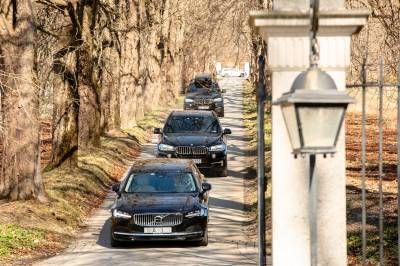 Mette-Marit tilbake på jobb: Her forlater de Skaugum