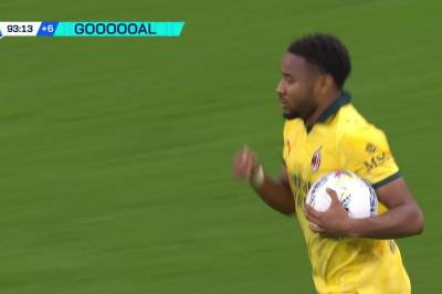 Christopher Nkunku setter 2-3 mot Atalanta