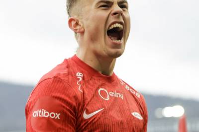 - Mesterlig