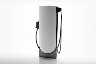 Tesla lanserer helt spesiell lader