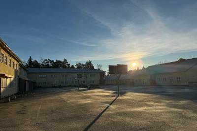 Bilfrie skolegårder for trygge barn