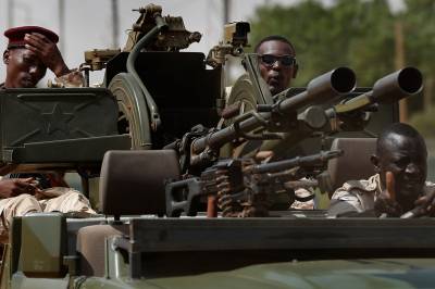 Rapport: RSF-militsen i Sudan skjuler beviser for massedrap