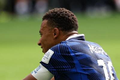 England kjører over Frankrike: Saka med to mål