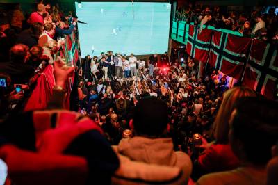 Byrådet i Oslo vil åpne for VM-skjenking til klokken 6 i begrensede områder