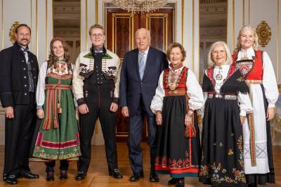 Kongehuset i årsrapport: Et hardt oppmerksomhetspress