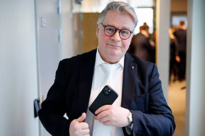 Kontrollkomiteens leder: – Kunne bedt langt flere til Epstein-høringen