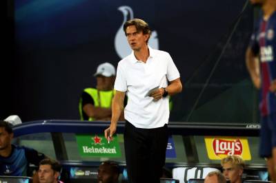 Thomas Frank under press, men forventes å fortsette som Tottenham Hotspur-trener til neste kamp