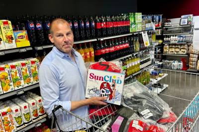 Butikkdøden: Han satser der Joker og Coop legger ned