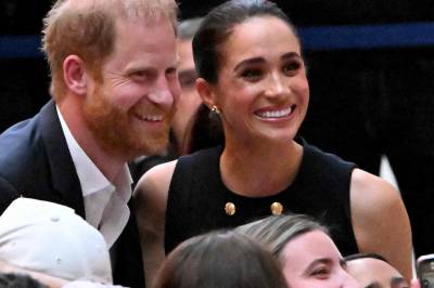 Harry og Meghan på sjarmoffensiv – får kritikk