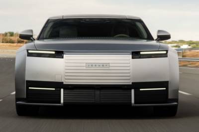 Jaguar Type 01 avduket: Elektrisk råskinn med over 1000 hestekrefter
