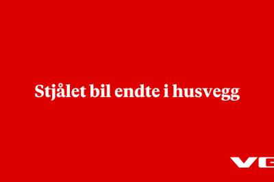 Stjålet bil endte i husvegg