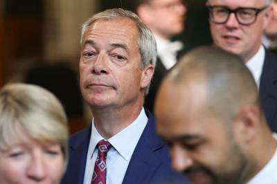 BBC: Nigel Farage skal granskes etter milliongave