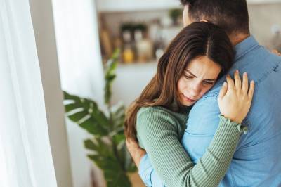 Fem parterapeuter deler sine beste råd for å bevare gnisten i forholdet