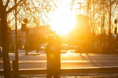 «Titt-tei, her kommer jeg», sier solen snart