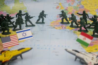 Det amerikanske hegemoniet bryter sammen foran øynene våre