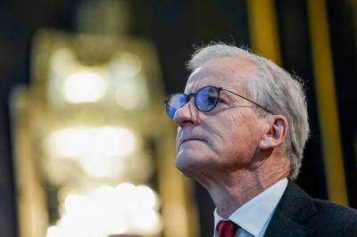 – Støre må på banen