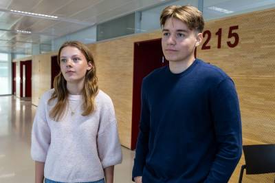 Over 100 på vente­liste ved skole­start. Felix (16) fikk akkurat plass.