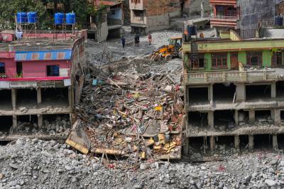 Nepal: Nesten 1000 flere savnede enn antatt etter flomkatastrofen