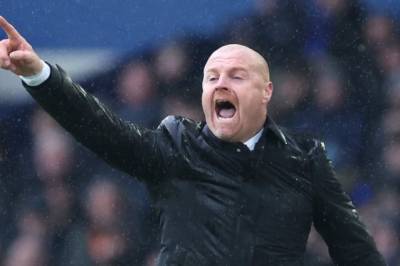 Én kamp unna Premier Leagues tåpeligste trenersparking