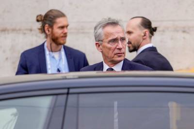 Stoltenberg: Venter innstramninger etter Epstein-siktelsene