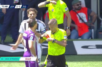 Luca Ranieri med rødt kort mot Juventus