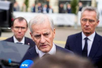 Støre avviser amerikansk påvirkning av norsk politikk