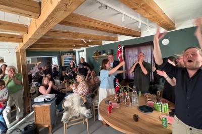 Full jubel da Kvitnes Gård ble historisk