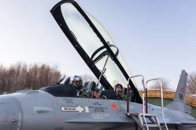 Norge lovet Ukraina F-16-fly – kom i kasser fra Bodø