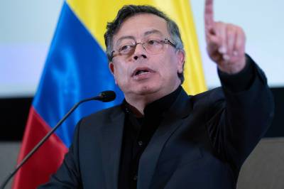 Colombiansk narkomilits setter norskstøttede fredssamtaler på pause etter Trump-avtale