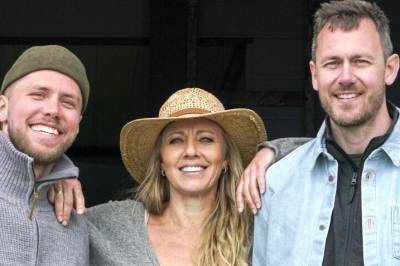 - Ble dolket i ryggen