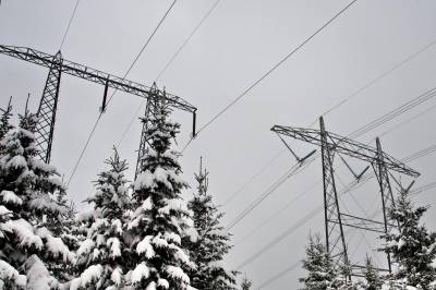 Nei, strømprisen trenger ikke bli skyhøy i vinter. Dette er grunnene.