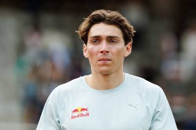 Duplantis i sorg: – Vil hedre mormor