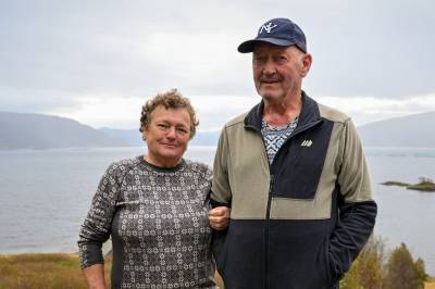 (+) Rita og Ole kjempa for livet i bølgene: – Eg såg for meg at det var slik liva våre skulle ende