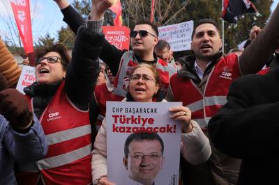 Avsatt Istanbul-ordfører anklages for «politisk spionasje»