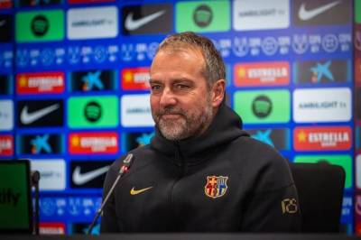 Hansi Flick bekrefter at han vil gi seg i Barcelona, men sier ikke når