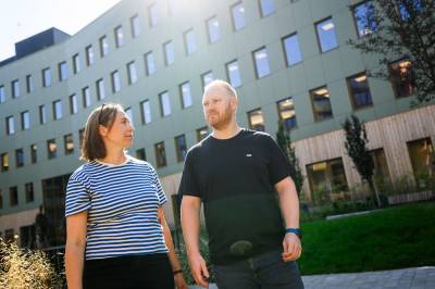 Kjøpte leilighet med datasenter i bakgården: – Ulevelig