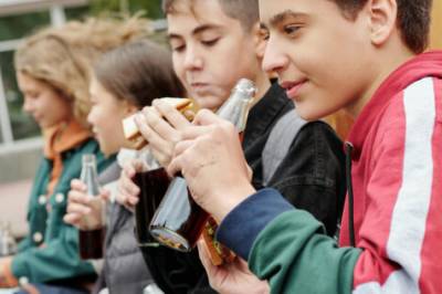 (+) Brus og energidrikker kobles til angst hos tenåringer