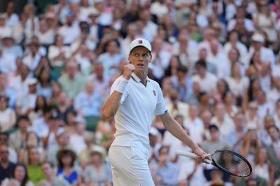 Sinner forsvarte Wimbledon-tittelen i neglebiter mot Zverev