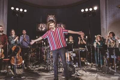 Underfundig, sakralt og mektig fra Alf Hulbækmo og orkester