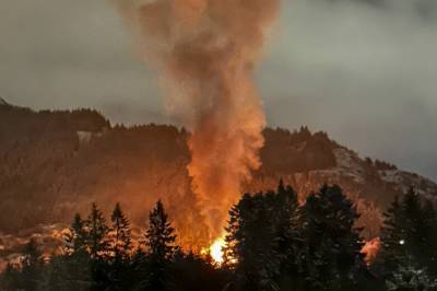 Nabo av skytter i Bergen: – Kraftige flammer bak huset