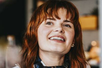 - Det kommer én til