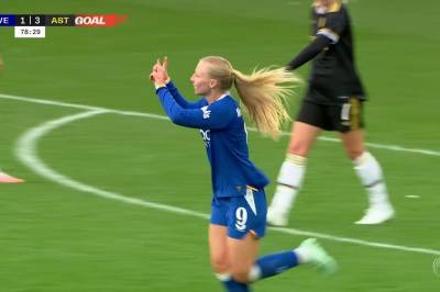 McNamara med scoring for Everton