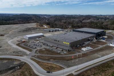 Har inves­tert milli­ardbeløp. Mener Morrow er verdt null.