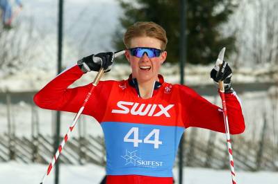 Stortalentet og Northug-elev Strand tok gullet i junior-VM: – Lært masse av Petter