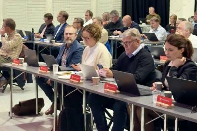 Politisk drama om Larviks skoler: I dag kommer avgjørelsen