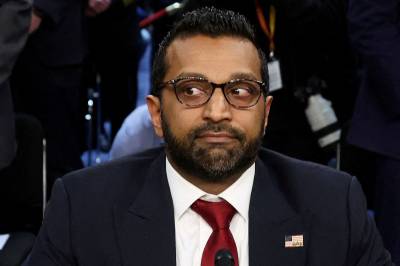 Diskusjoner om at Trump-topper kan forlate stillingene