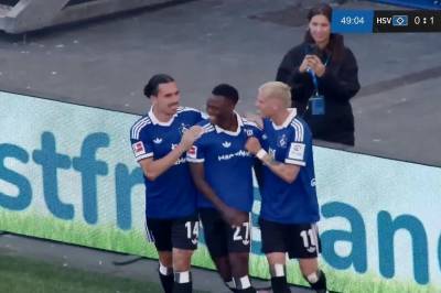 Patson Daka med mål mot Everton